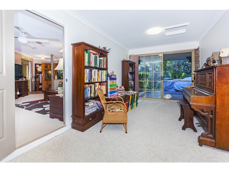 4 Spotted Gum Lane, Cashmere QLD 4500