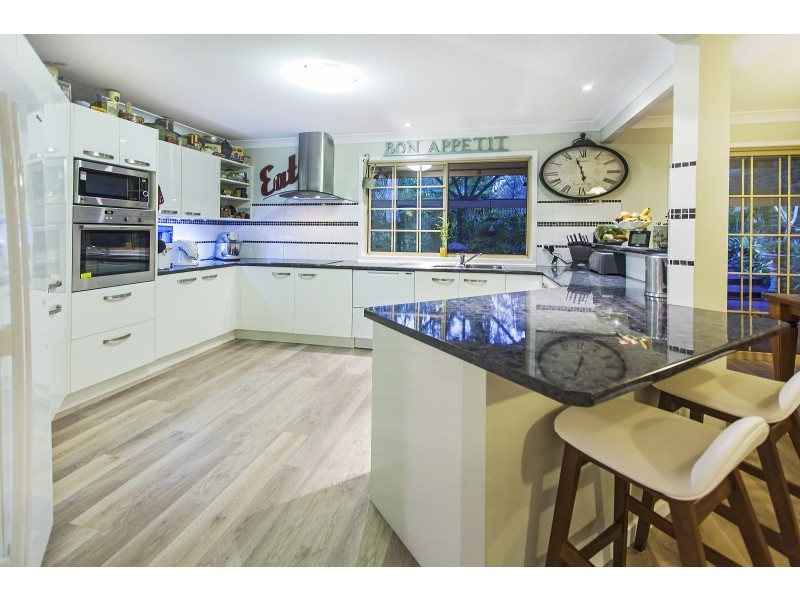 4 Spotted Gum Lane, Cashmere QLD 4500