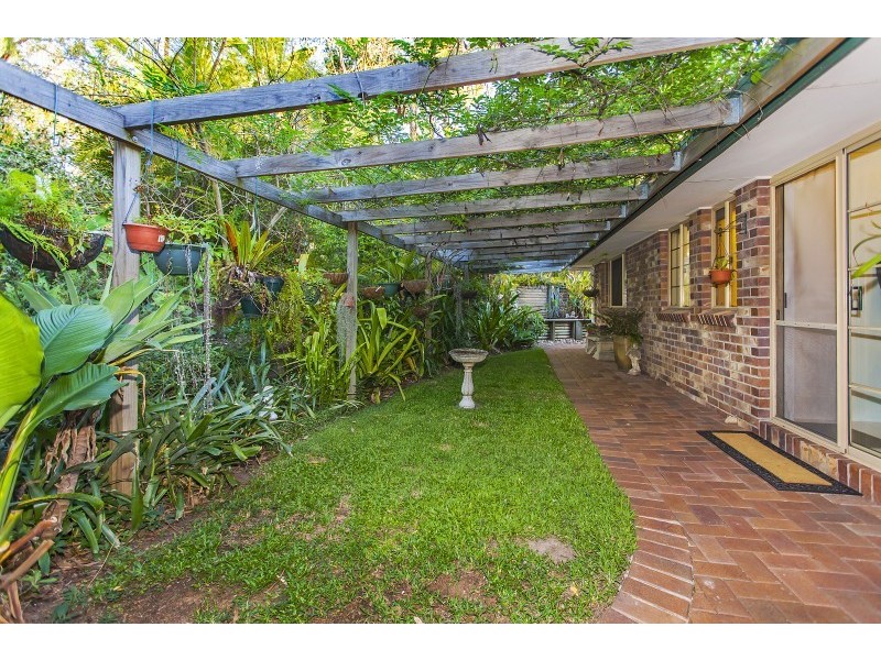 4 Spotted Gum Lane, Cashmere QLD 4500