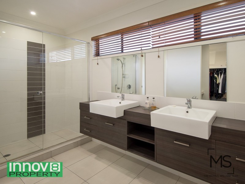 104 Corvus Drive, Cashmere QLD 4500