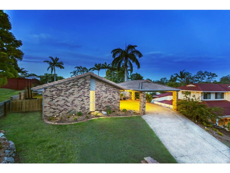 8 Eucalyptus Place, Albany Creek QLD 4035