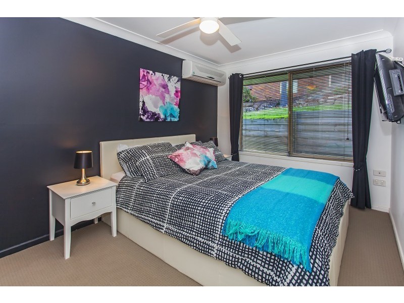 8 Eucalyptus Place, Albany Creek QLD 4035