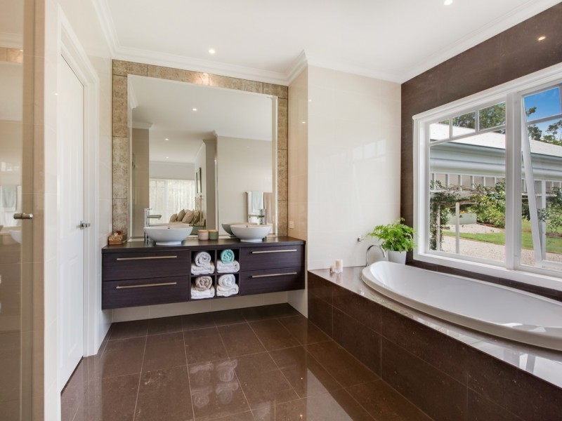 57 Masseys Creek Court, Cedar Creek QLD 4520