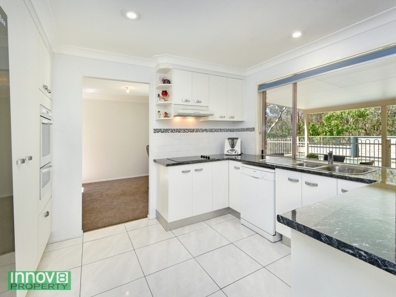 12 Montego Court, Eatons Hill QLD 4037