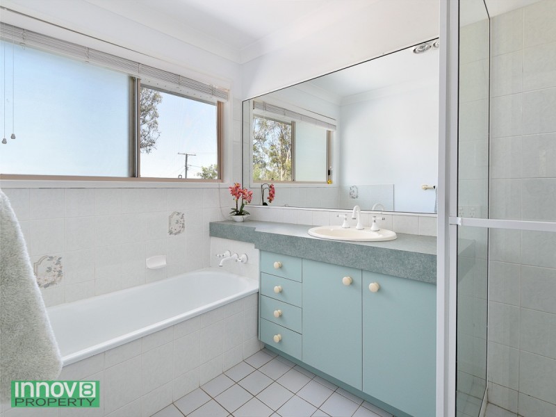 12 Montego Court, Eatons Hill QLD 4037