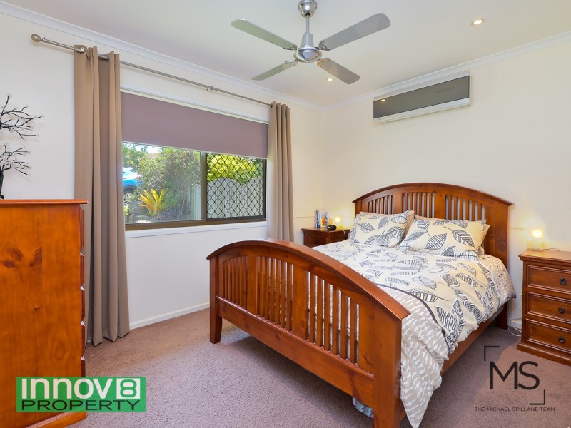 2 Eaton Place, Eatons Hill QLD 4037