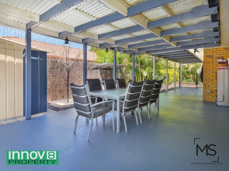 2 Eaton Place, Eatons Hill QLD 4037