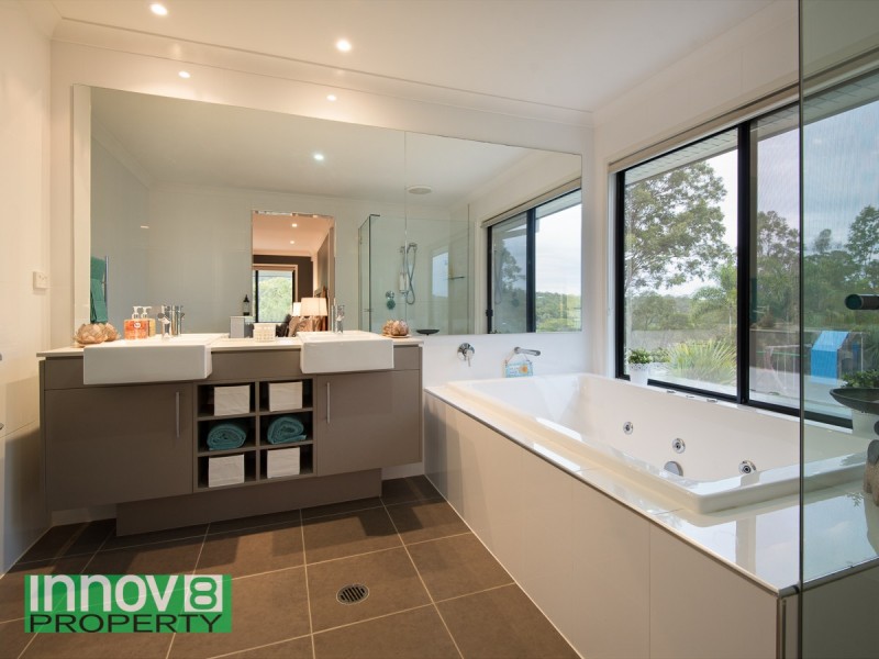 3 Kelso Court, Clear Mountain QLD 4500