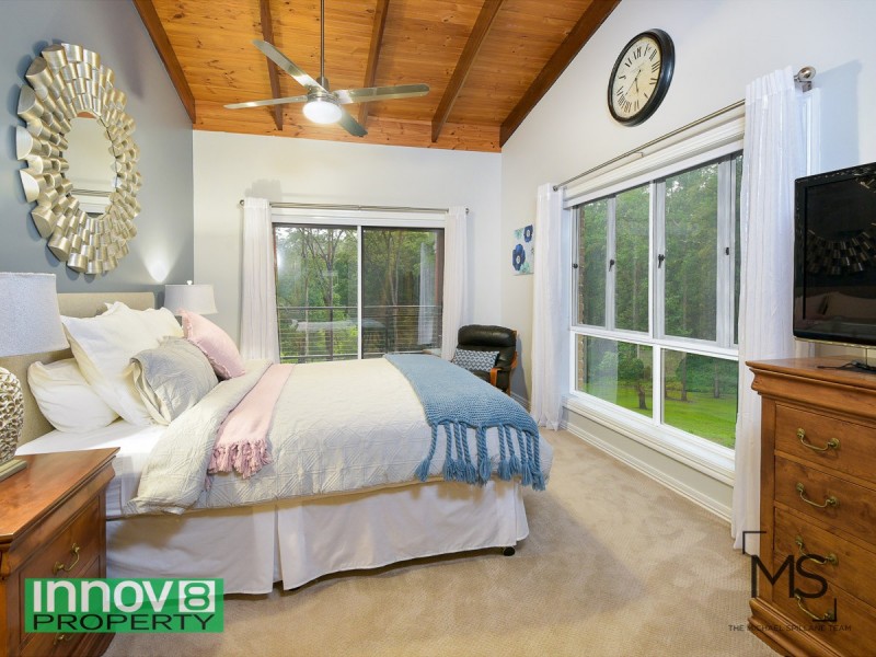 8 Bracken Court, Cashmere QLD 4500