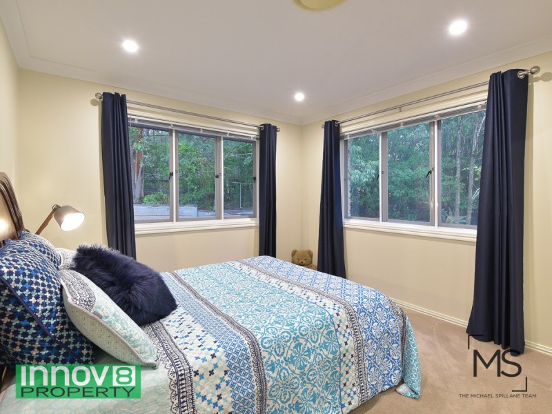 8 Bracken Court, Cashmere QLD 4500