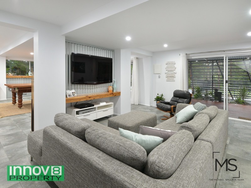 8 Bracken Court, Cashmere QLD 4500