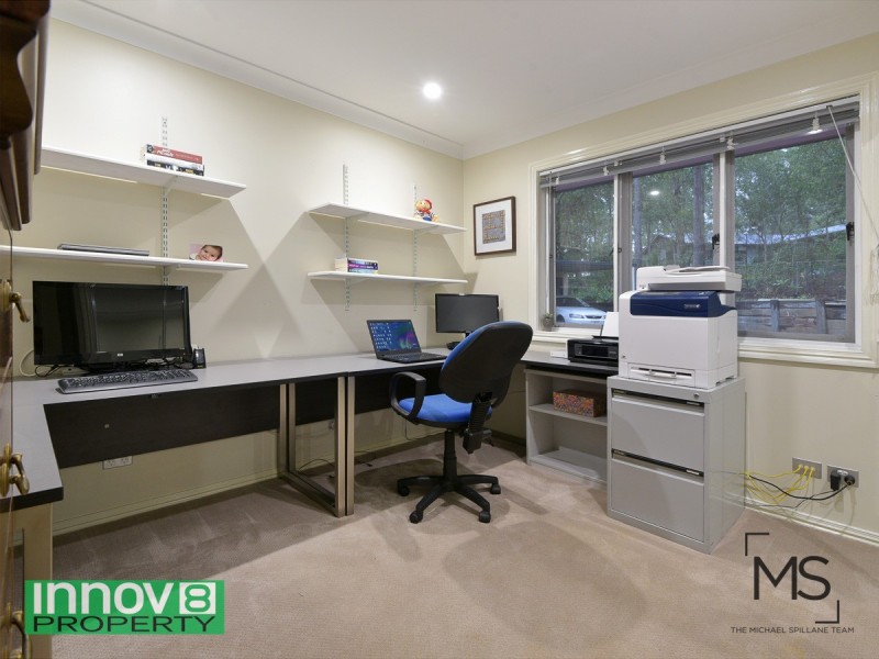 8 Bracken Court, Cashmere QLD 4500