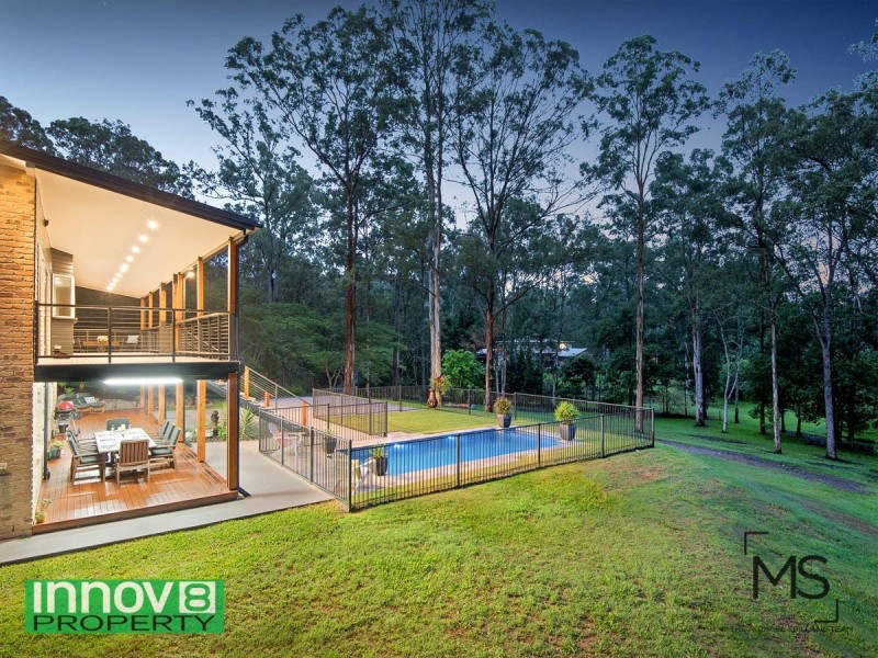 8 Bracken Court, Cashmere QLD 4500