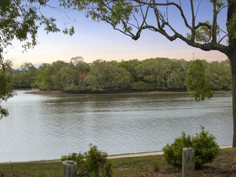 18 Warburton Street, Murrumba Downs QLD 4503