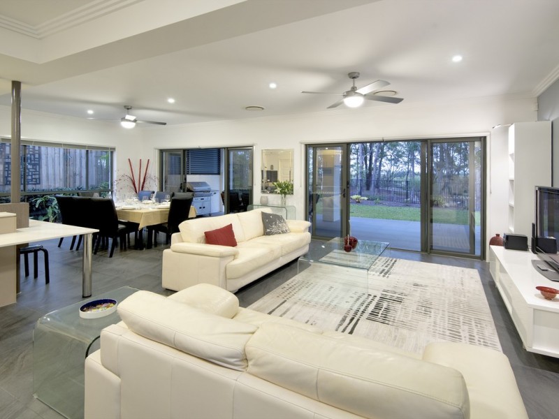 18 Warburton Street, Murrumba Downs QLD 4503