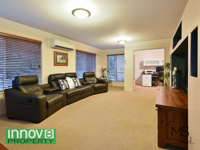 4 Whipbird Court, Cashmere QLD 4500