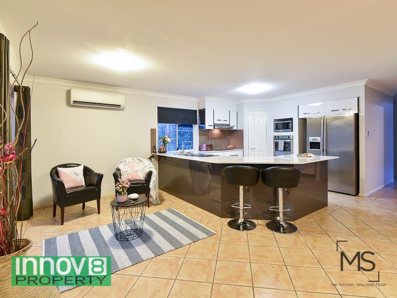 4 Whipbird Court, Cashmere QLD 4500