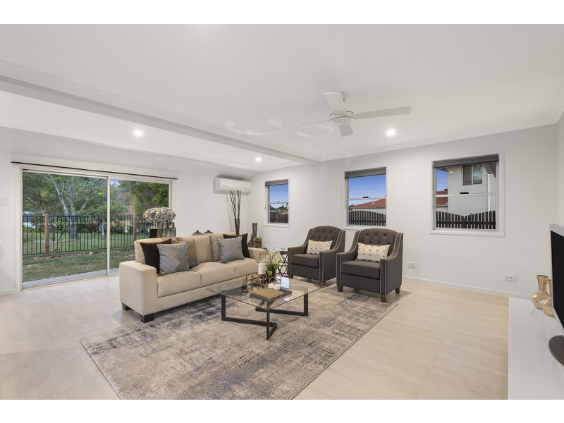 5 Alkira Lane, Everton Hills QLD 4053