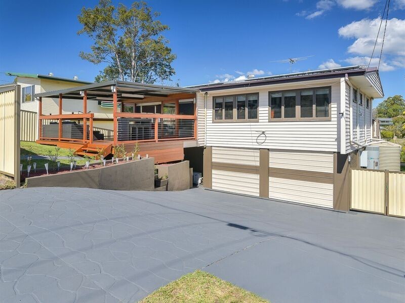 15 Dooloo Crescent, Ferny Hills QLD 4055