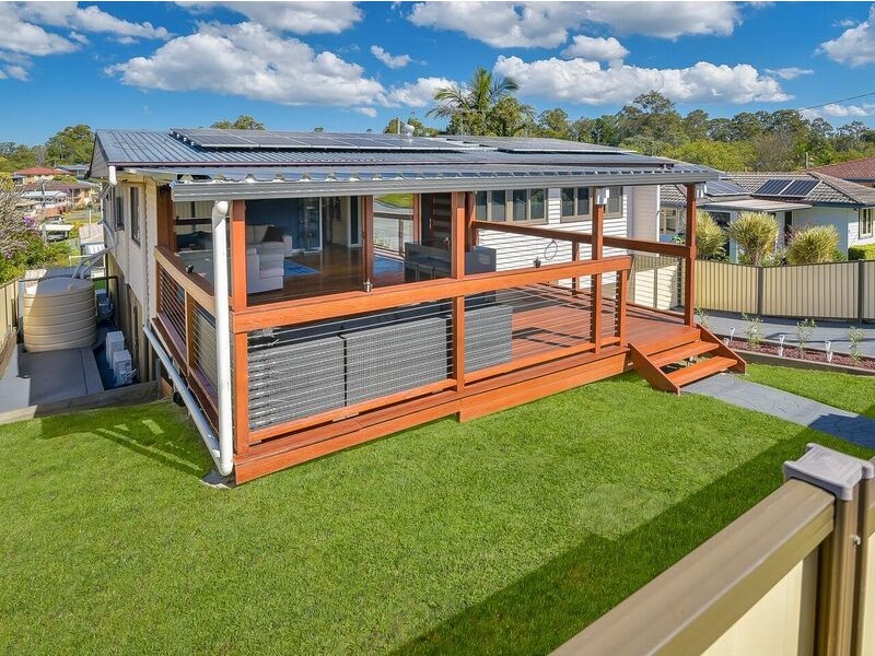 15 Dooloo Crescent, Ferny Hills QLD 4055