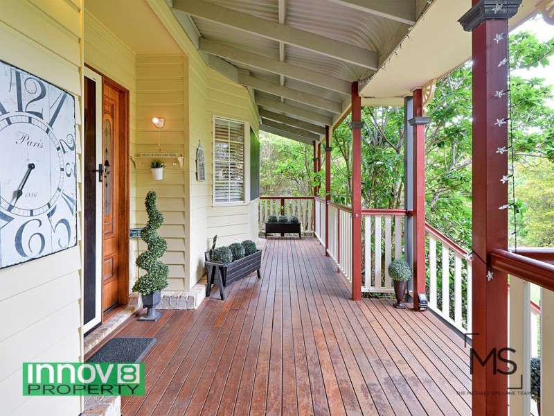 4 Foambark Court, Eatons Hill QLD 4037