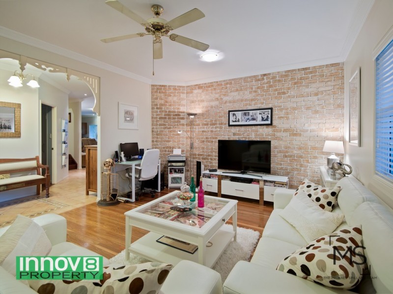 4 Foambark Court, Eatons Hill QLD 4037