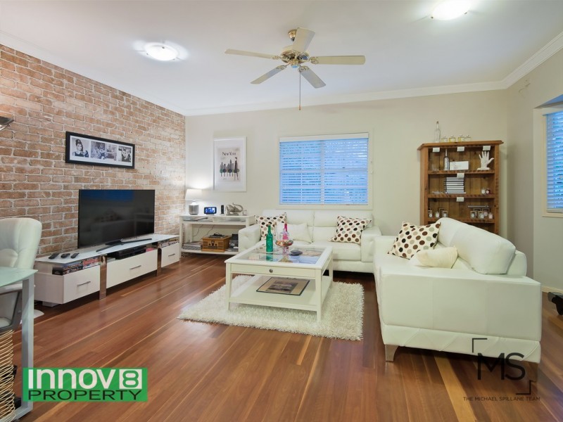 4 Foambark Court, Eatons Hill QLD 4037