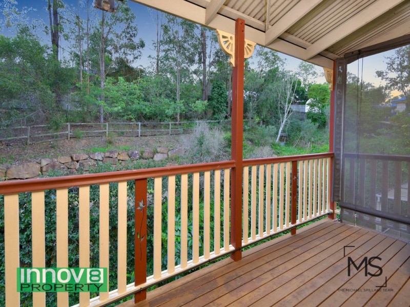4 Foambark Court, Eatons Hill QLD 4037