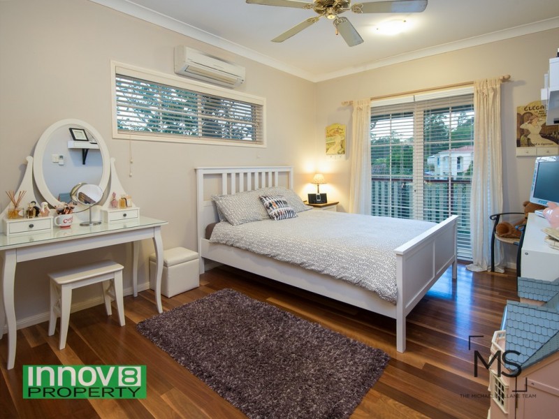 4 Foambark Court, Eatons Hill QLD 4037