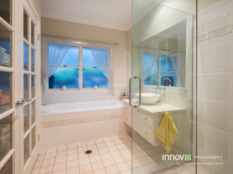 19 Montalcino Place, Bridgeman Downs QLD 4035