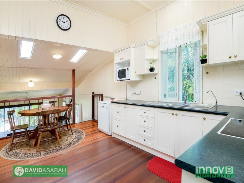 8 Steven Street, Redcliffe QLD 4020