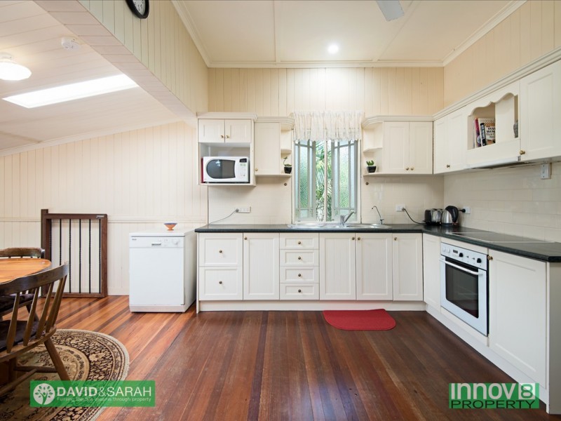 8 Steven Street, Redcliffe QLD 4020