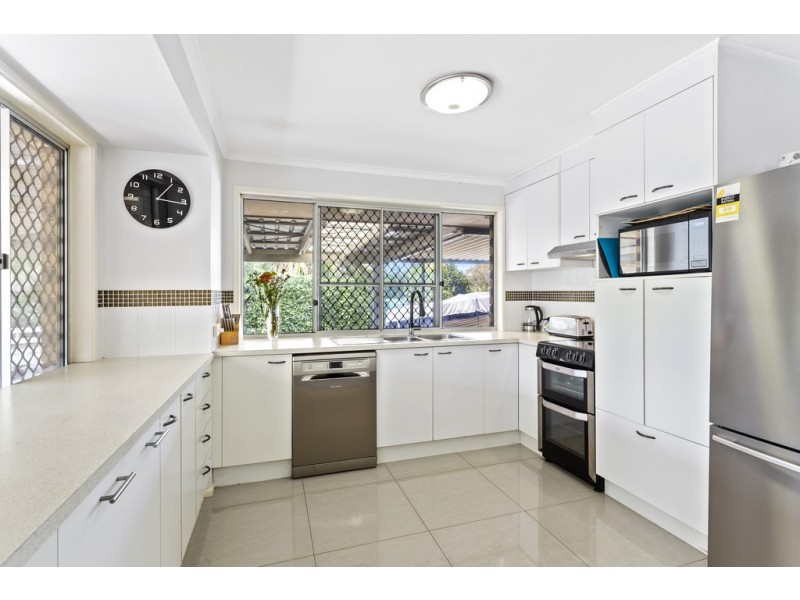 30 Elgata Street, Petrie QLD 4502
