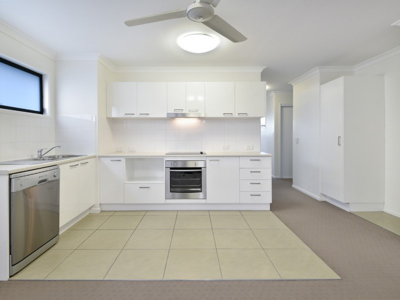 8/35 Lavender Place, Fitzgibbon QLD 4018