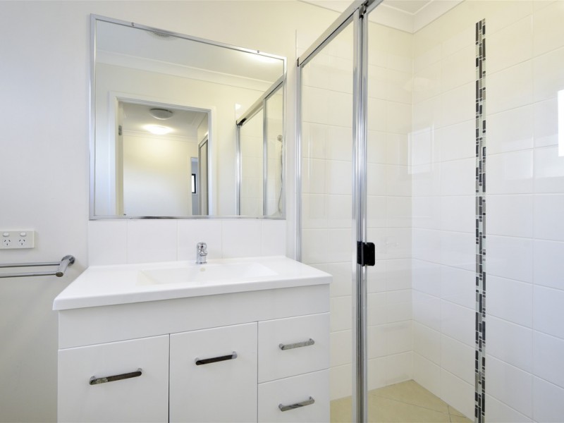 8/35 Lavender Place, Fitzgibbon QLD 4018