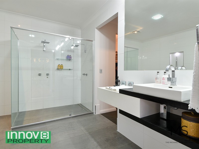 22 Glendore Court, Eatons Hill QLD 4037