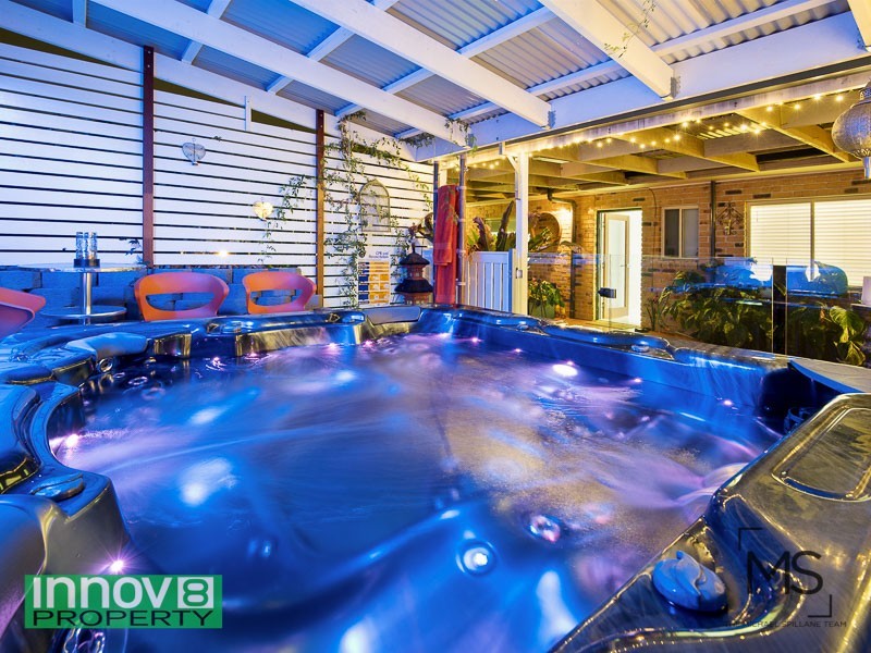 22 Glendore Court, Eatons Hill QLD 4037