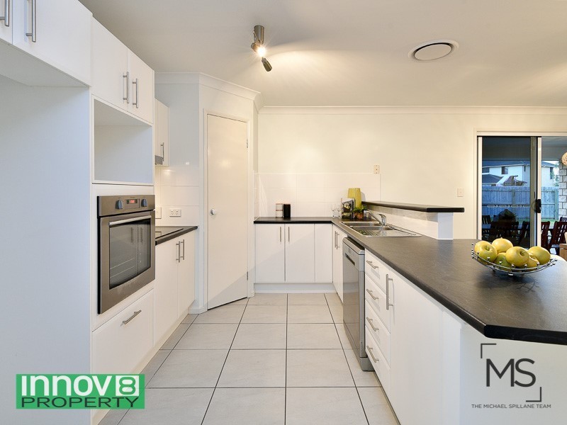 9 Homeland Crescent, Warner QLD 4500