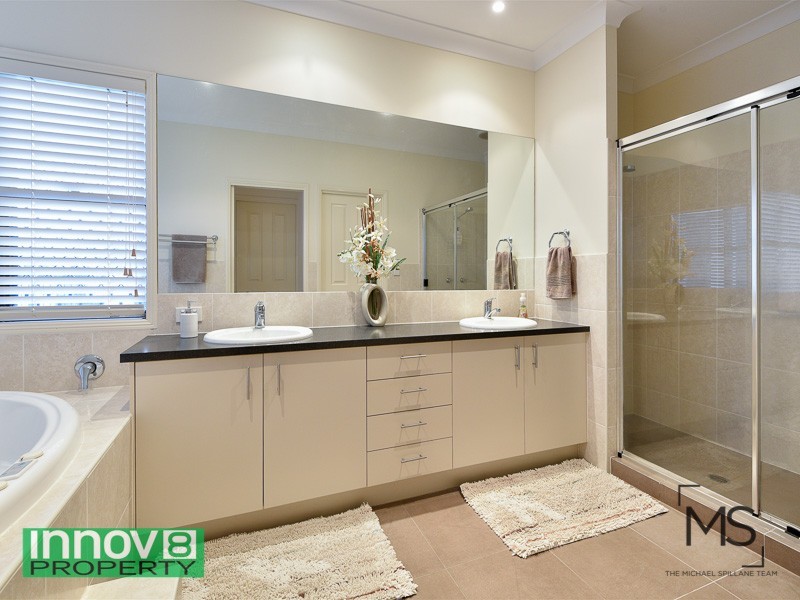 1 Manor Close, Murrumba Downs QLD 4503