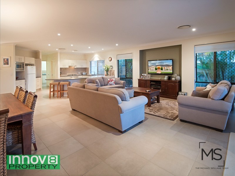 1 Manor Close, Murrumba Downs QLD 4503