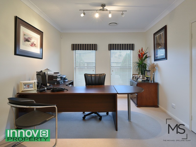 1 Manor Close, Murrumba Downs QLD 4503