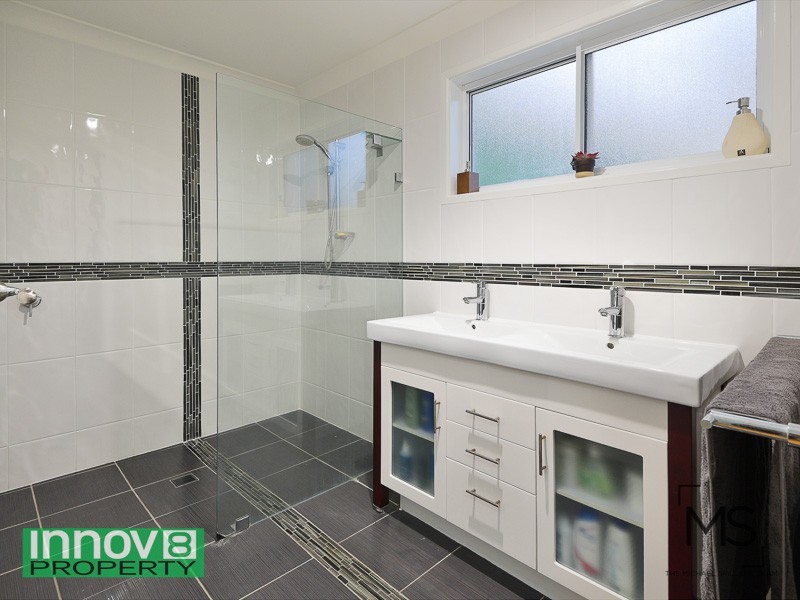 6 Bracken Court, Cashmere QLD 4500