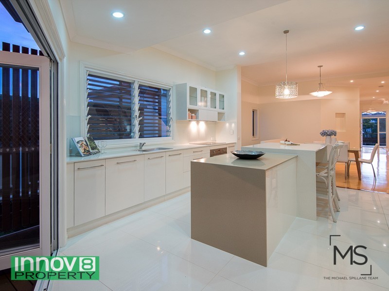 31 Lincoln Street, Wilston QLD 4051