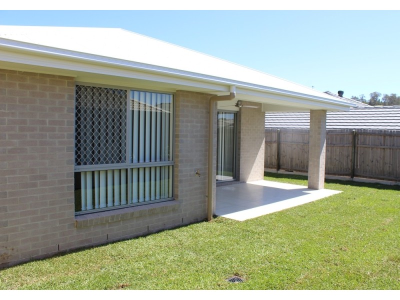 8 Balla Balla Crescent, Ormeau Hills QLD 4208