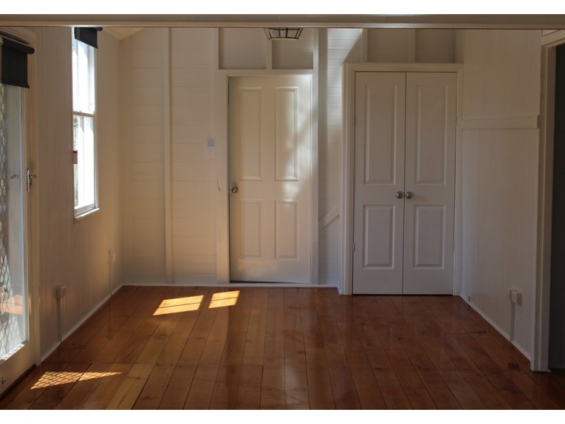 70 Queen Street, Goodna QLD 4300