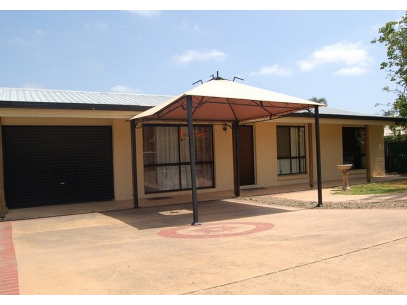 90 Flinders Crescent, Boronia Heights QLD 4124