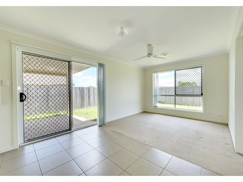 16 Pleasant Drive, Redbank Plains QLD 4301