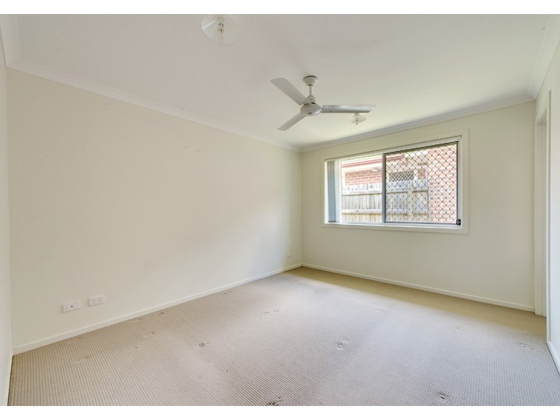 16 Pleasant Drive, Redbank Plains QLD 4301