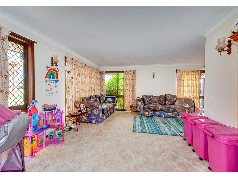 45 Blenheim Crs, Yamanto QLD 4305