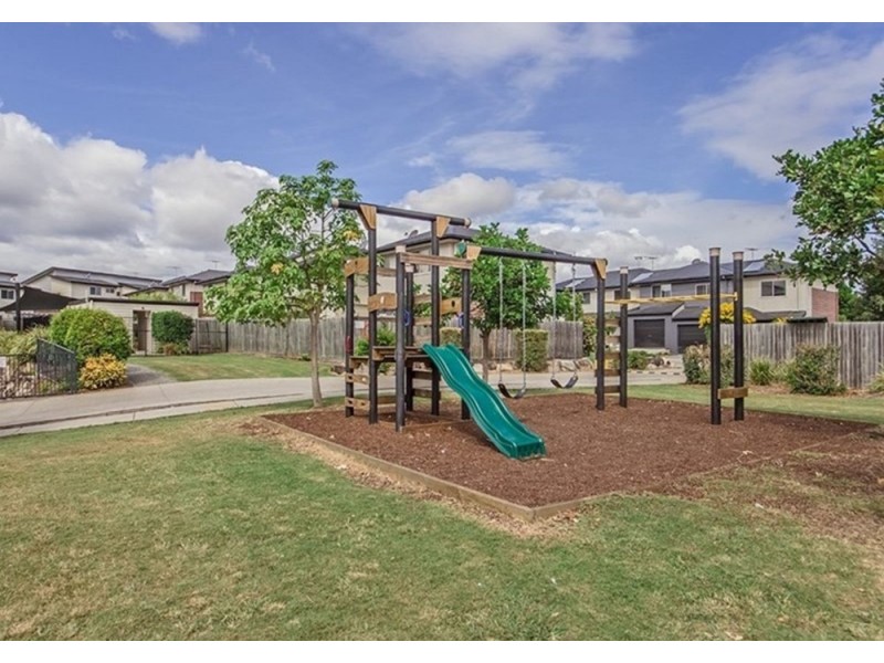 3/266 Henty Drive, Redbank Plains QLD 4301